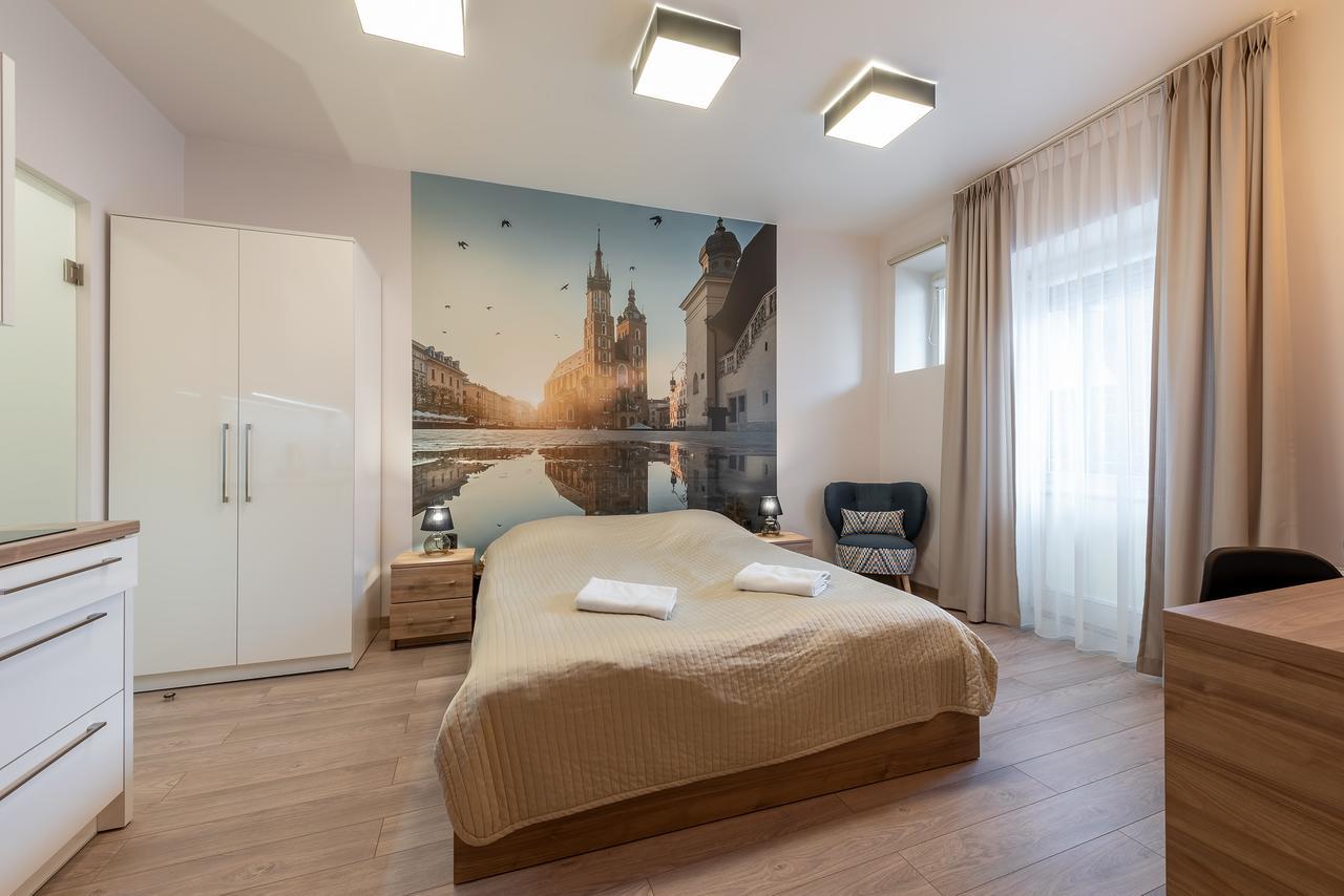 For Budget * Cracovia