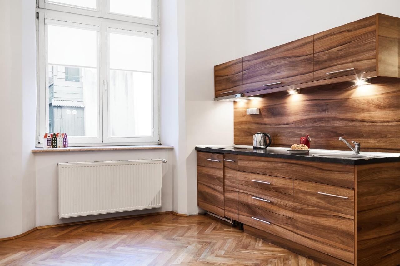 For Budget * Cracovia
